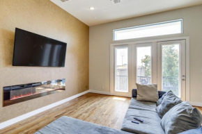 Houston Home with Rooftop Patio - 3 Mi to Downtown!
